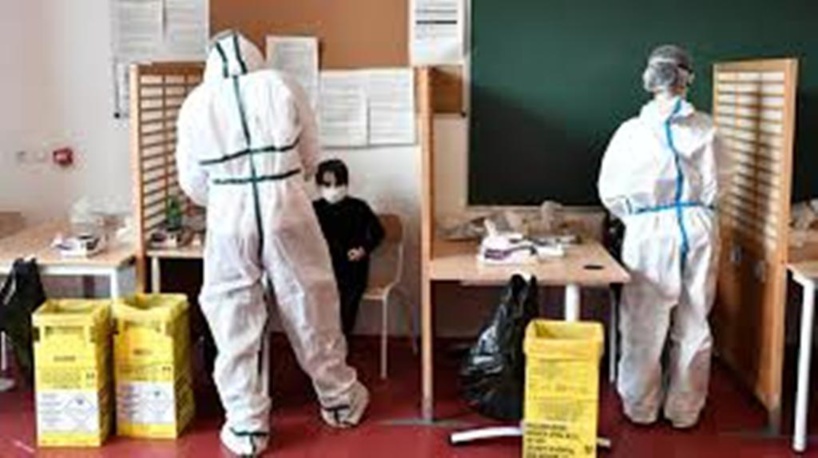 Covid-19 : la Haute Autorité de santé "ouvre la voie au dépistage massif" en France Covid-19 : la Haute Autorité de santé "ouvre la voie au dépistage massif" en France