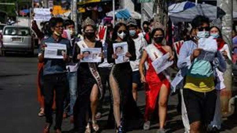 Birmanie: la jeunesse en première ligne, la démocratie à tout prix Birmanie: la jeunesse en première ligne, la démocratie à tout prix