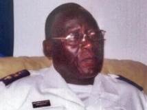 Le contre-amiral bisau-guinéen Bubo Na Tchuto, à Banjul (Gambie), le 12 juillet 2008