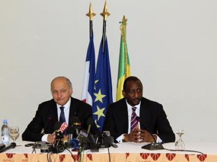 Mali: Laurent Fabius soutient des élections en juillet