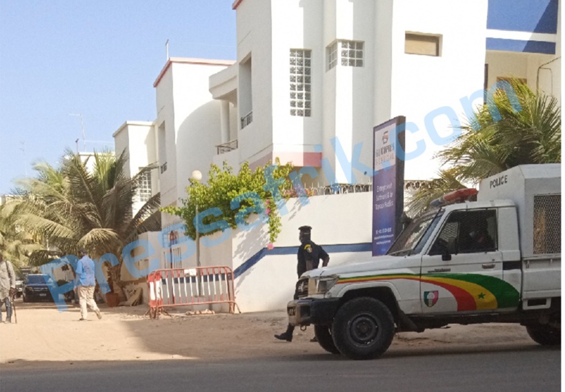 Le domicile de Ousmane Sonko toujours sous surveillance policière 