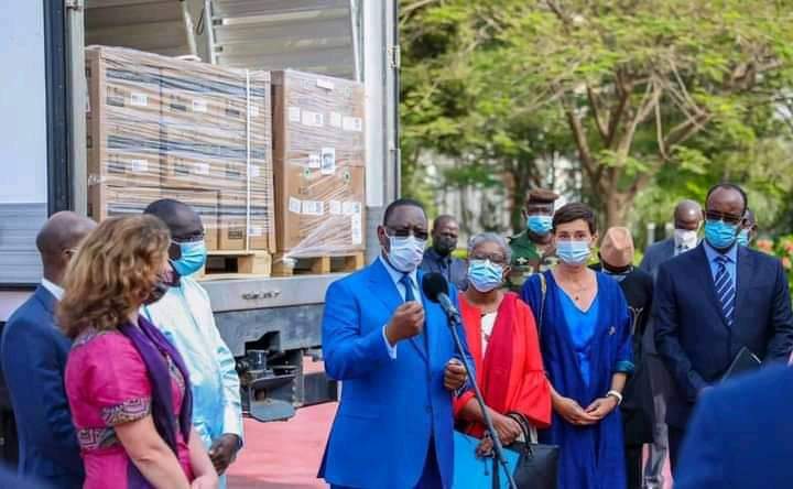 Initiative Covax : Macky Sall a réceptionné le premier lot de vaccins