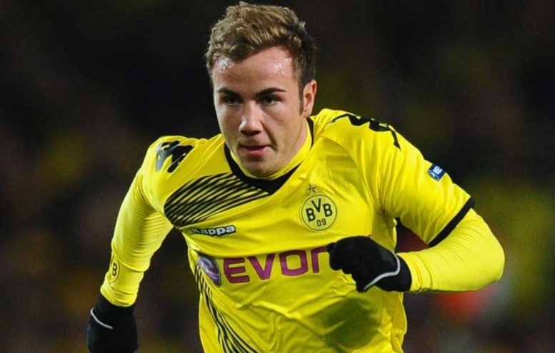 Dortmund:  Götze s'engage officiellement au Bayern Munich, son club «extrêmement déçu»