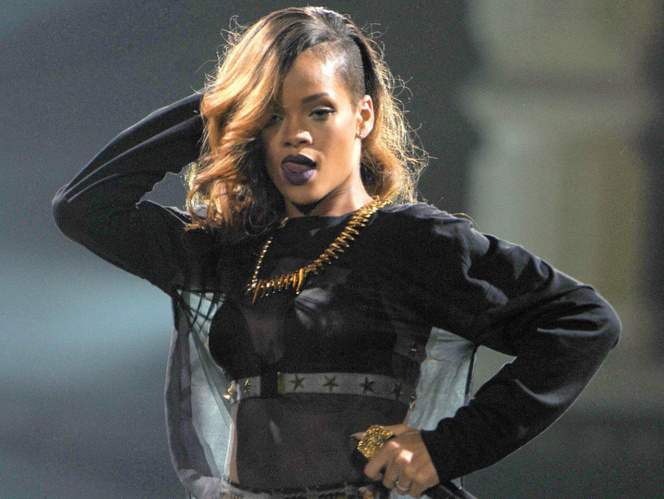 Rihanna : Son Père s'inquiète pour elle 