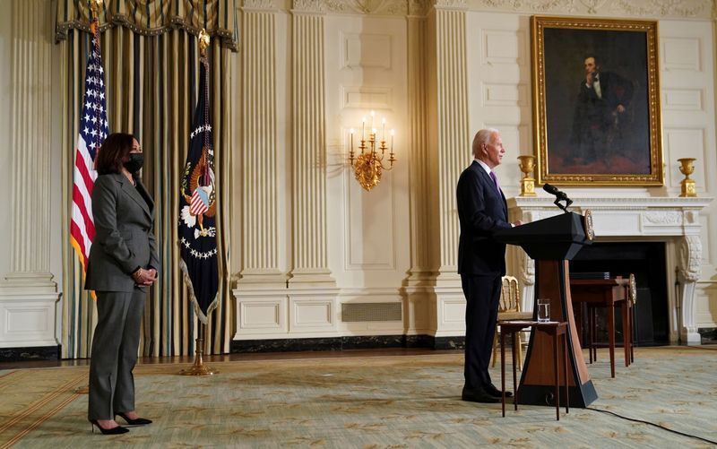 Afghanistan: le plan de sortie de crise de Joe Biden suscite l'inquiétude
