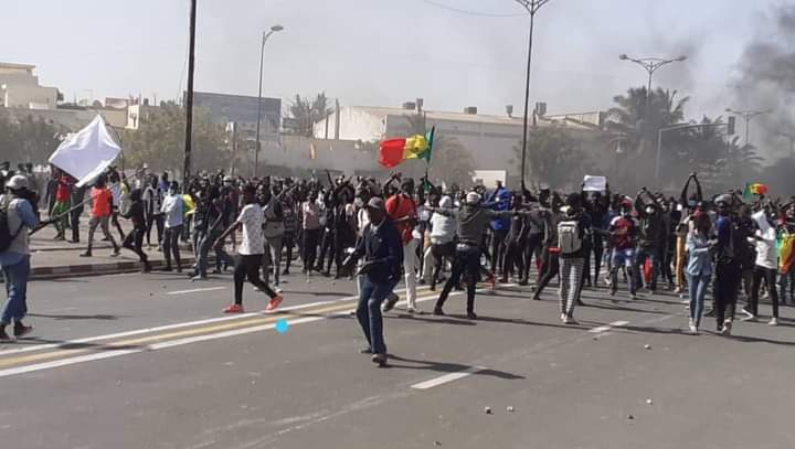 Manifestations au Sénégal : Le point du crépuscule des libertés (Par Me Khoureychi Bâ)