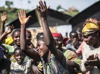 Des déplacées internes ayant fuit Goma suite aux combats entre le M23 et les FARDC de novembre 2012 REUTERS/Jana Asenbrennerova