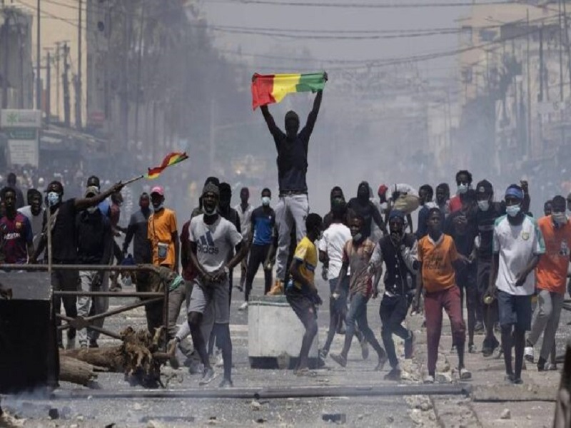 Mamadou, frère de Cheikhouna Ndiaye tué lors des manifestations révèle : « Il a été poignardé par des agresseurs»