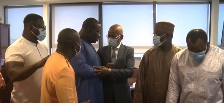 Après sa bourde sur France 24, le ministre de la Justice présente ses excuses aux lutteurs