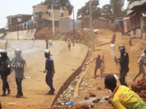 Guinée: au moins deux morts dans de nouvelles violences à Conakry