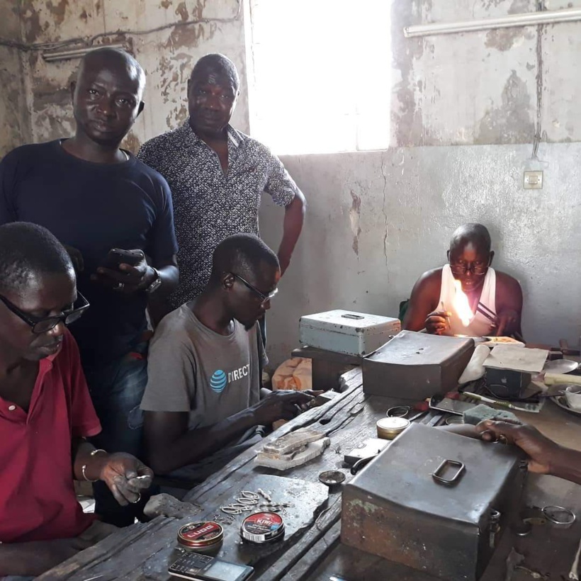En manque criard de matière première, les bijoutiers sénégalais crient leur ras-le-bol En manque criard de matière première, les bijoutiers sénégalais crient leur ras-le-bol