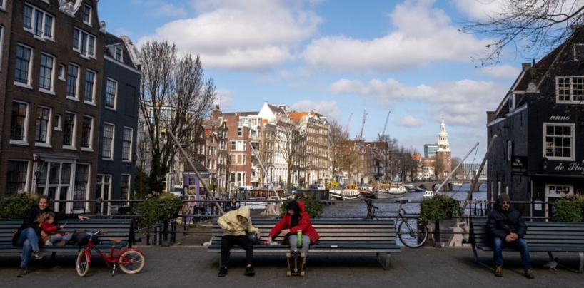 Les Pays-Bas prolongent jusqu'au 20 avril les restrictions anti-Covid
