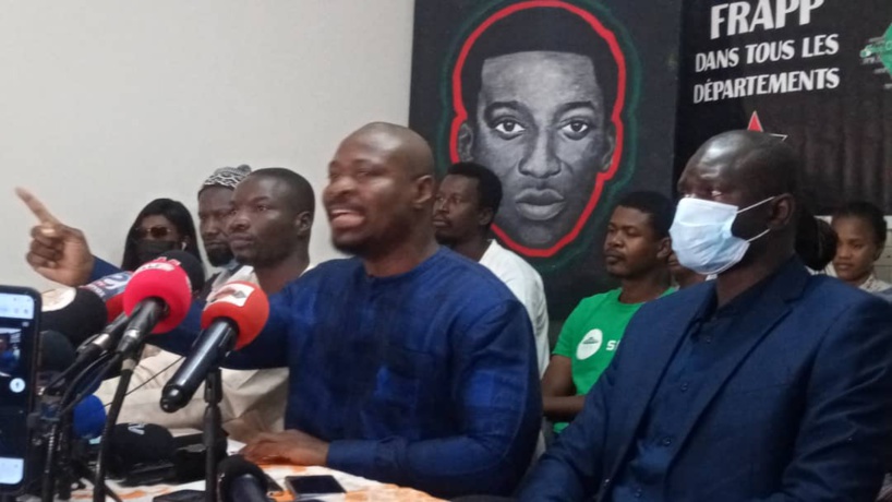  Guy Marius Sagna refait le film de son arrestation et déplore avoir été libéré en premier Guy Marius Sagna refait le film de son arrestation et déplore avoir été libéré en premier