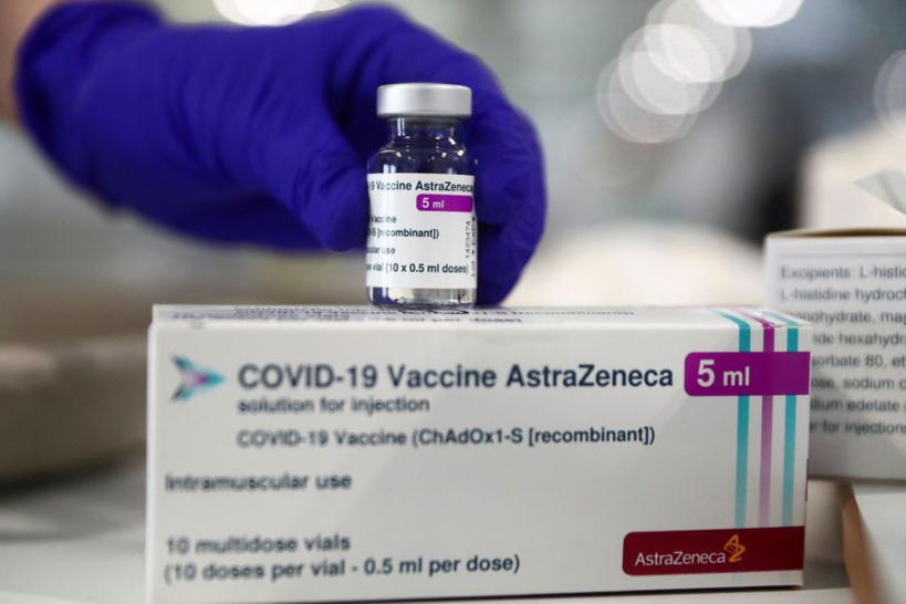 Vaccin AstraZeneca : l'Agence du médicament confirme un risque de thrombose rare