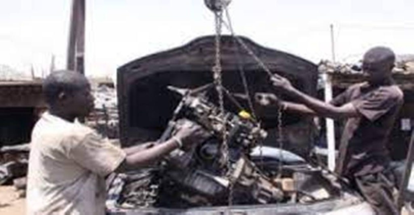 Les mécaniciens établis près du mur de l’aéroport L.S.S dénoncent des magouilles dans la distribution du fonds de résilience Les mécaniciens établis près du mur de l’aéroport L.S.S dénoncent des magouilles dans la distribution du fonds de résilience