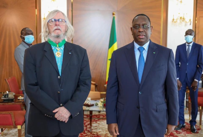 Sénégal: le Pr Didier Raoult élevé au rang de Commandeur de l’Ordre national du Lion