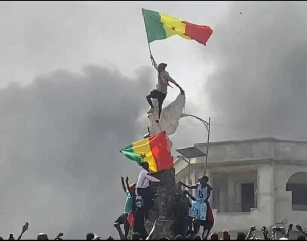 Emeutes au Sénégal : après avoir recensé 10 morts et environ 400 blessés, Amnesty constitue 10 avocats