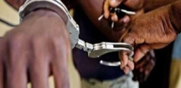 Un « faux Mbacké-Mbacké » arrêté par la police de Gouye Mbinde pour avoir arnaqué ses disciples