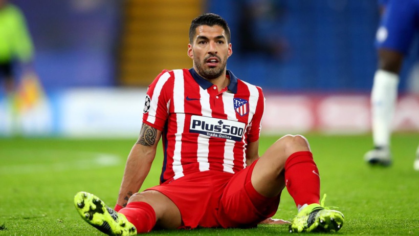 Luis Suárez souffre d'une blessure musculaire à la jambe gauche Luis Suárez souffre d'une blessure musculaire à la jambe gauche