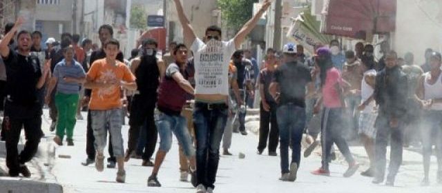 Le Gouvernement Tunisien est dans la mise en scène sécuritaire