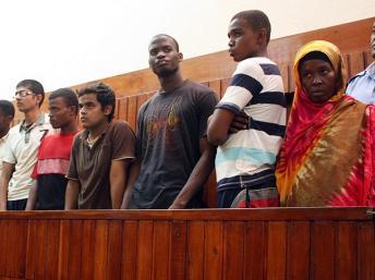 Michael Adebolajo (en T-shirt noir) dans le box des accusés au Kenya en 2010. Il était alors soupçonné d'avoir voulu rejoindre les islamistes shebabs en Somalie.