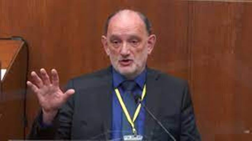 Procès Chauvin: un expert médical sulfureux nie l'asphyxie dans la mort de George Floyd Procès Chauvin: un expert médical sulfureux nie l'asphyxie dans la mort de George Floyd