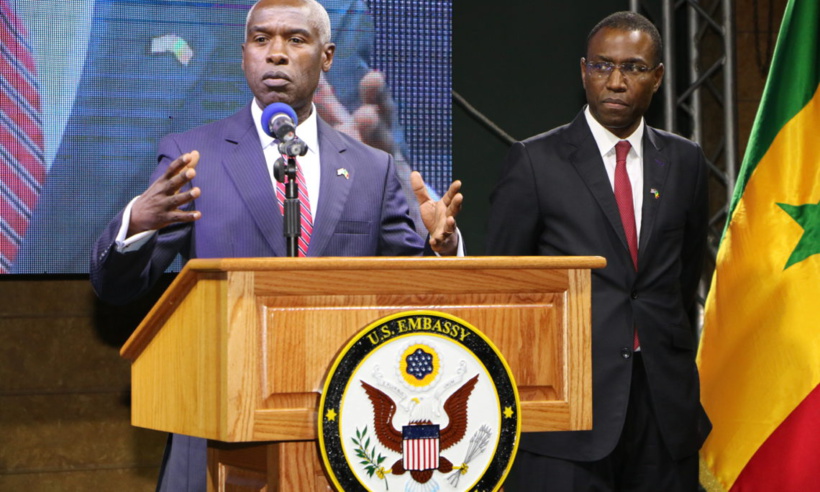 L’Ambassadeur Tulinabo Mishungi quitte le Sénégal pour l’Angola: il sera remplacé par Michael Raynor L’Ambassadeur Tulinabo Mishungi quitte le Sénégal pour l’Angola: il sera remplacé par Michael Raynor