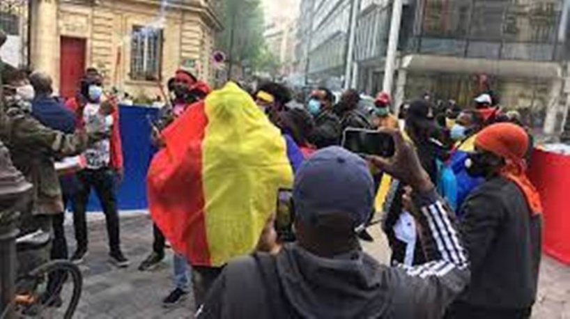 Mort d'Idriss Déby: les Tchadiens de la diaspora espèrent un avènement démocratique Mort d'Idriss Déby: les Tchadiens de la diaspora espèrent un avènement démocratique