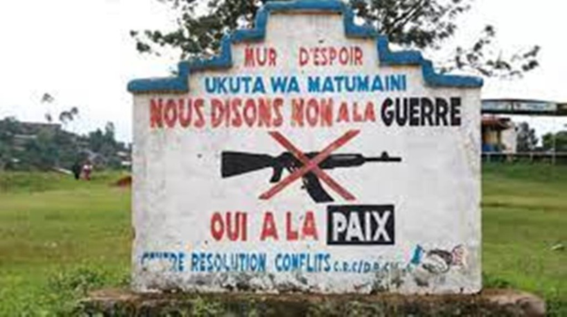 RDC: à Beni, les élèves passent la nuit devant la mairie pour réclamer la paix RDC: à Beni, les élèves passent la nuit devant la mairie pour réclamer la paix