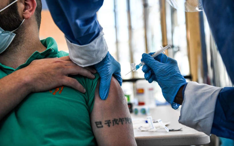 Covid-19 : une infirmière allemande injecte de la solution saline au lieu du vaccin Pfizer à six patients Covid-19 : une infirmière allemande injecte de la solution saline au lieu du vaccin Pfizer à six patients