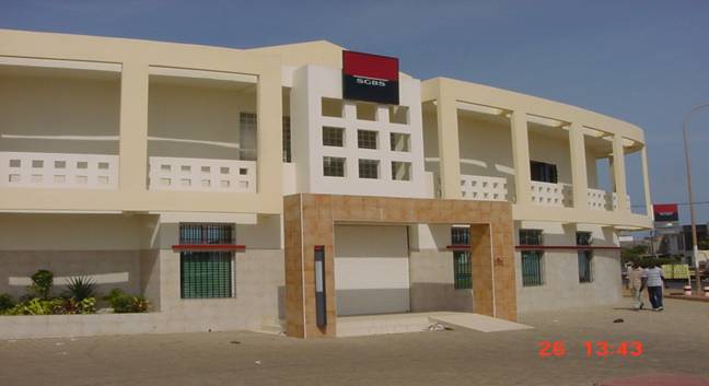 Mouvement d'humeur à la SGBS: Les travailleurs arborent des brassards rouges