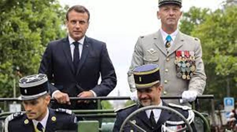 France: les militaires signataires d'une tribune controversée vont être sanctionnés France: les militaires signataires d'une tribune controversée vont être sanctionnés