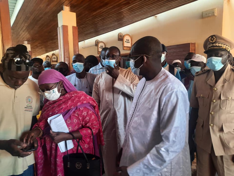 Délirant ! La chronique de KACCOR BI qui réclame la tête de Diouf Sarr Délirant ! La chronique de KACCOR BI qui réclame la tête de Diouf Sarr