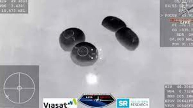 Retour sur Terre du vaisseau SpaceX avec quatre astronautes de l'ISS à son bord Retour sur Terre du vaisseau SpaceX avec quatre astronautes de l'ISS à son bord