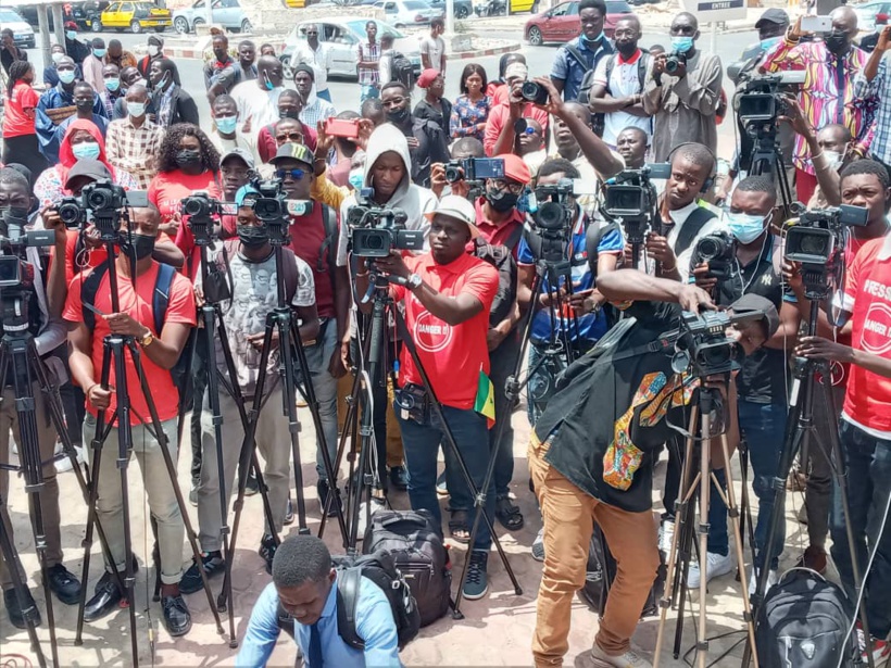 Sit-in de la CAP: le directeur de la Communication dit ses vérités aux acteurs de la presse Sit-in de la CAP: le directeur de la Communication dit ses vérités aux acteurs de la presse