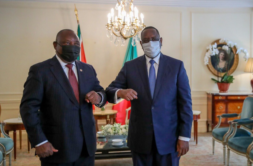 Macky annonce une "convergence de vues avec l'Afrique du Sud" pour la production de vaccins anti covid_19 Macky annonce une "convergence de vues avec l'Afrique du Sud" pour la production de vaccins anti covid_19