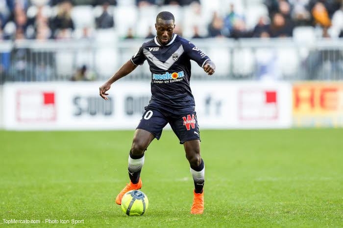 Bordeaux propose de prolonger le contrat de Youssouf Sabaly