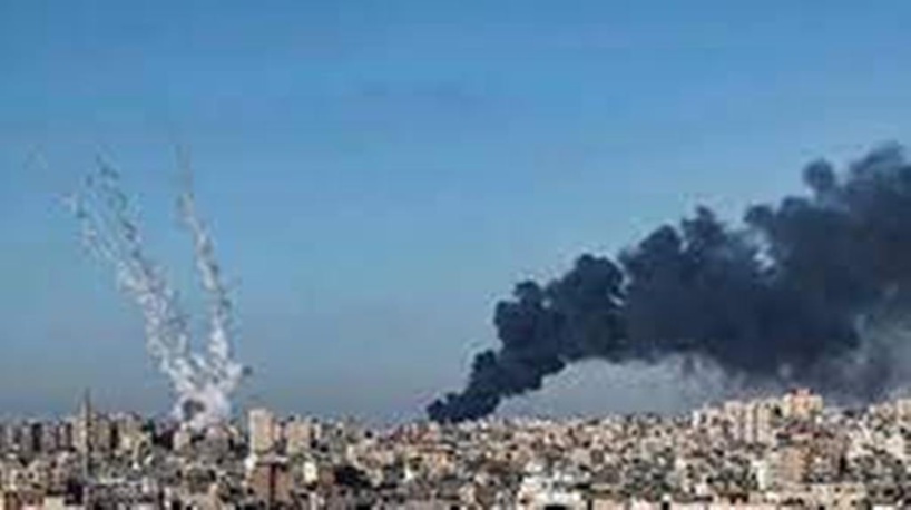 Proche-Orient: l'Égypte tente une médiation et ouvre ses frontières aux blessés de Gaza Proche-Orient: l'Égypte tente une médiation et ouvre ses frontières aux blessés de Gaza