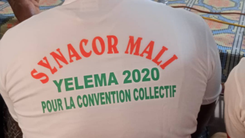 Gora Khouma et les transporteurs menacent: le Président Macky Sall nous a trahis et nous irons en grève Gora Khouma et les transporteurs menacent: le Président Macky Sall nous a trahis et nous irons en grève