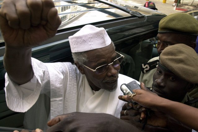Face à face avec les juges d'instruction: les confidences de Habré
