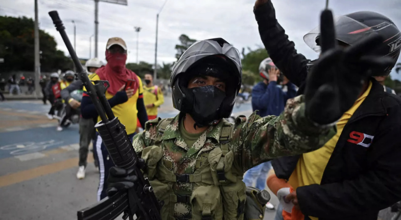 Colombie: le président Duque envoie l'armée à Cali, épicentre de manifestations violentes