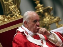 Le pape François souhaite réformer la Banque du Vatican.