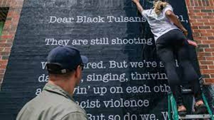 Les États-Unis commémorent les 100 ans du massacre de Tulsa dans l’Oklahoma Les États-Unis commémorent les 100 ans du massacre de Tulsa dans l’Oklahoma