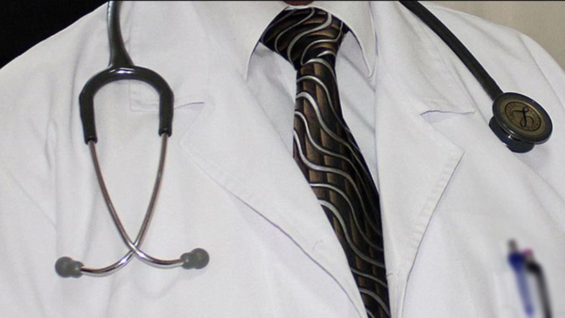 Obligation de séjourner 5 ans en région: les médecins rejettent et dénoncent une «campagne électorale déguisée» de Macky
