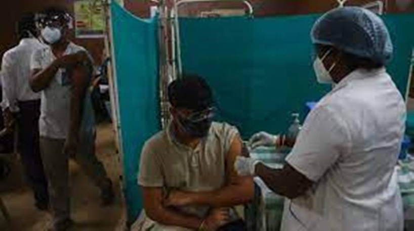 Covid-19: l'Inde rend finalement la vaccination gratuite pour tous les adultes Covid-19: l'Inde rend finalement la vaccination gratuite pour tous les adultes