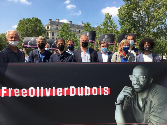 Enlèvement de Olivier Dubois au Mali: rassemblements de soutien à Paris et à Bamako