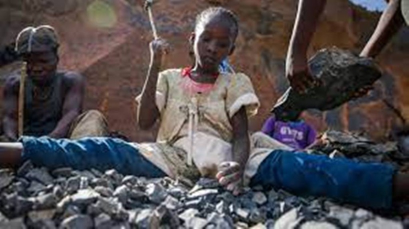 Covid-19: les enfants astreints au travail sont de plus en plus nombreux Covid-19: les enfants astreints au travail sont de plus en plus nombreux