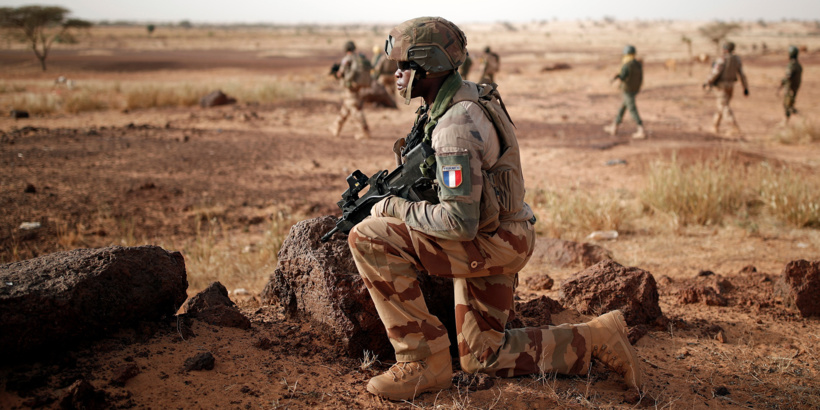 Mali: l'armée française annonce l'arrestation d'un cadre du groupe État islamique au Grand Sahara Mali: l'armée française annonce l'arrestation d'un cadre du groupe État islamique au Grand Sahara