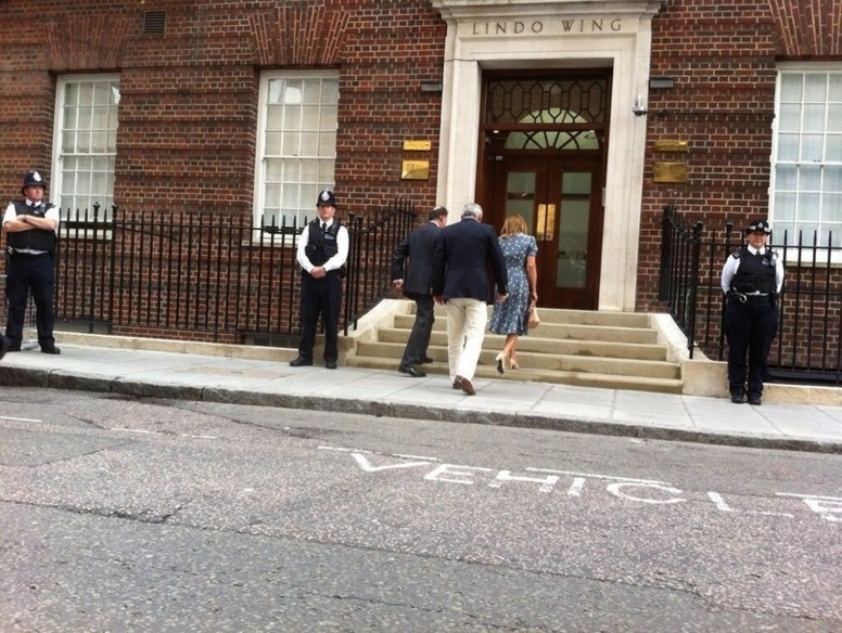 Découvrez la première déclaration de la grand mère du bébé royal en sortant de l'hôpital