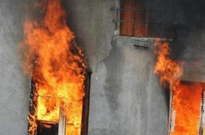 Rufisque: un immeuble prend feu, les dégâts sont énormes (mis à jour)